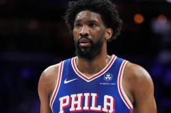 英雄联盟总决赛直播-灰熊鏖战凯尔特人，恩比德高光表现