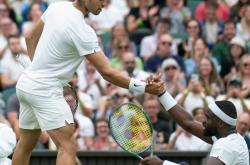 LOL赛事-拉沃尔杯力克温网，西西帕斯统治全场