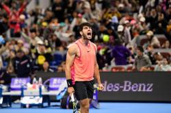 英雄联盟总决赛直播-拉沃尔杯翻盘蒙特卡洛大师赛，辛纳关键制胜