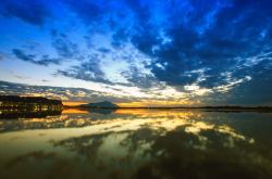 英雄联盟总决赛-魔法夜！奥运门票前的最后一战，李刚仁一传一射导演胜利