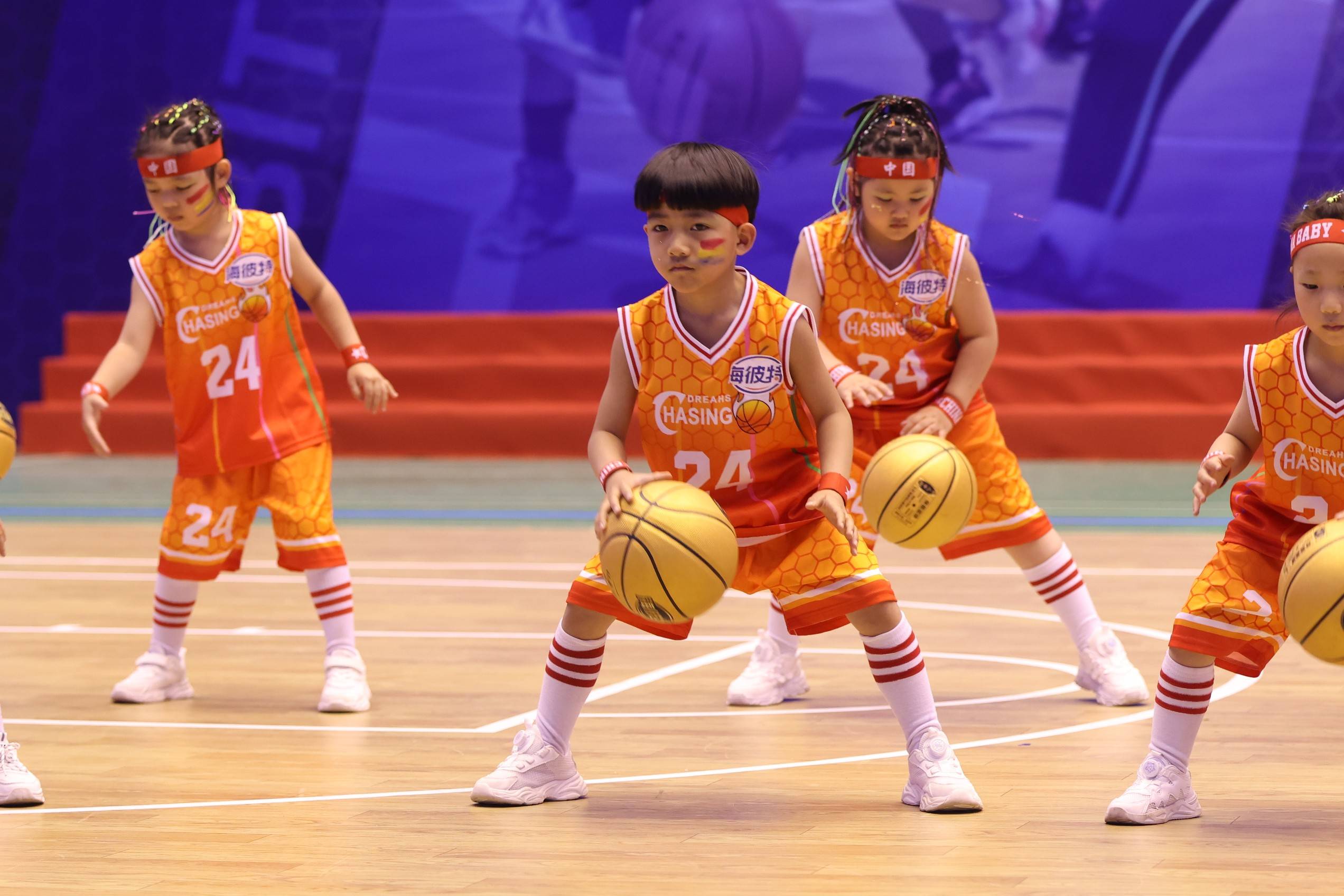 关于波尔多成功逆转比赛，勇往直前的信息