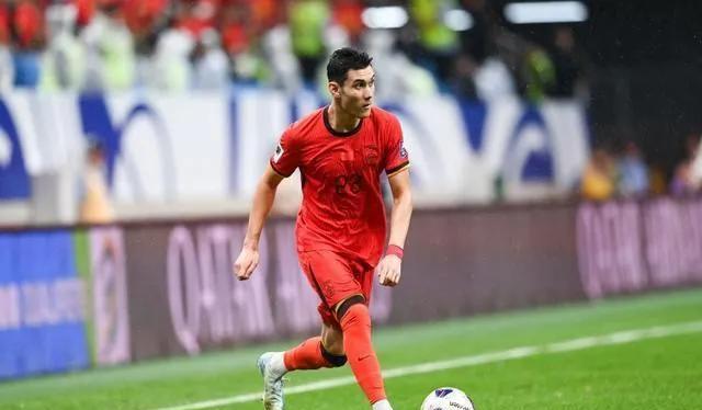 本土足球赛事连连激动人心,球员表现抢眼的简单介绍 本土足球赛事连连激动人心,球员表现抢眼的简单介绍