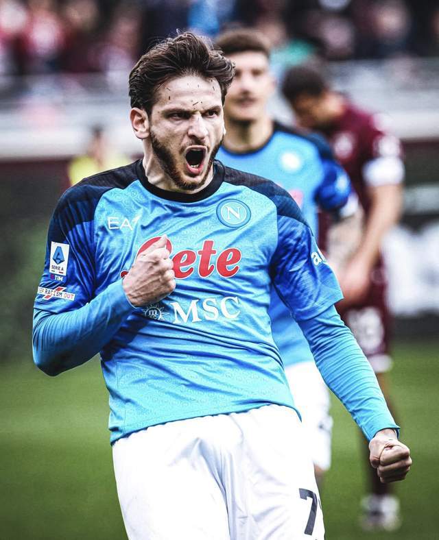 那不勒斯签下巴西球员,欲在法甲联赛大放异彩的简单介绍 那不勒斯签下巴西球员,欲在法甲联赛大放异彩的简单介绍