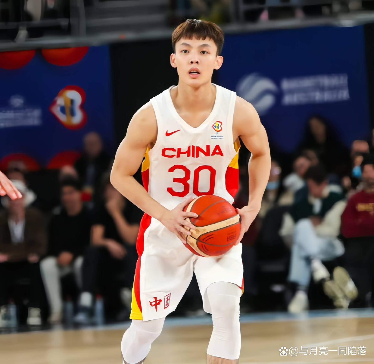 悬念揭晓,谁将成为篮球赛场上的“王者”的简单介绍 悬念揭晓,谁将成为篮球赛场上的“王者”的简单介绍