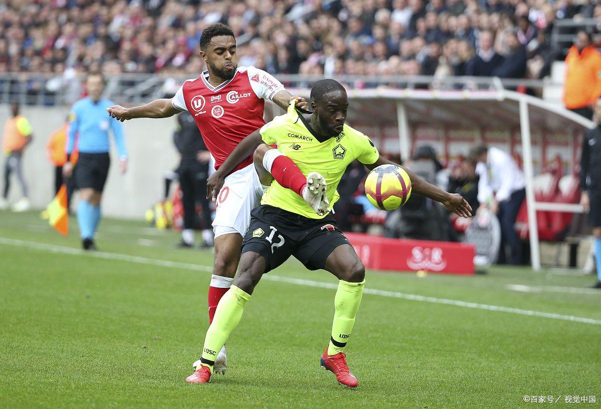 包含昂热备战周末比赛，备受瞩目的词条