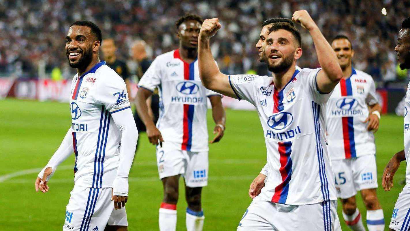 包含一触即发!顶尖球队展现实力的词条 包含一触即发!顶尖球队展现实力的词条