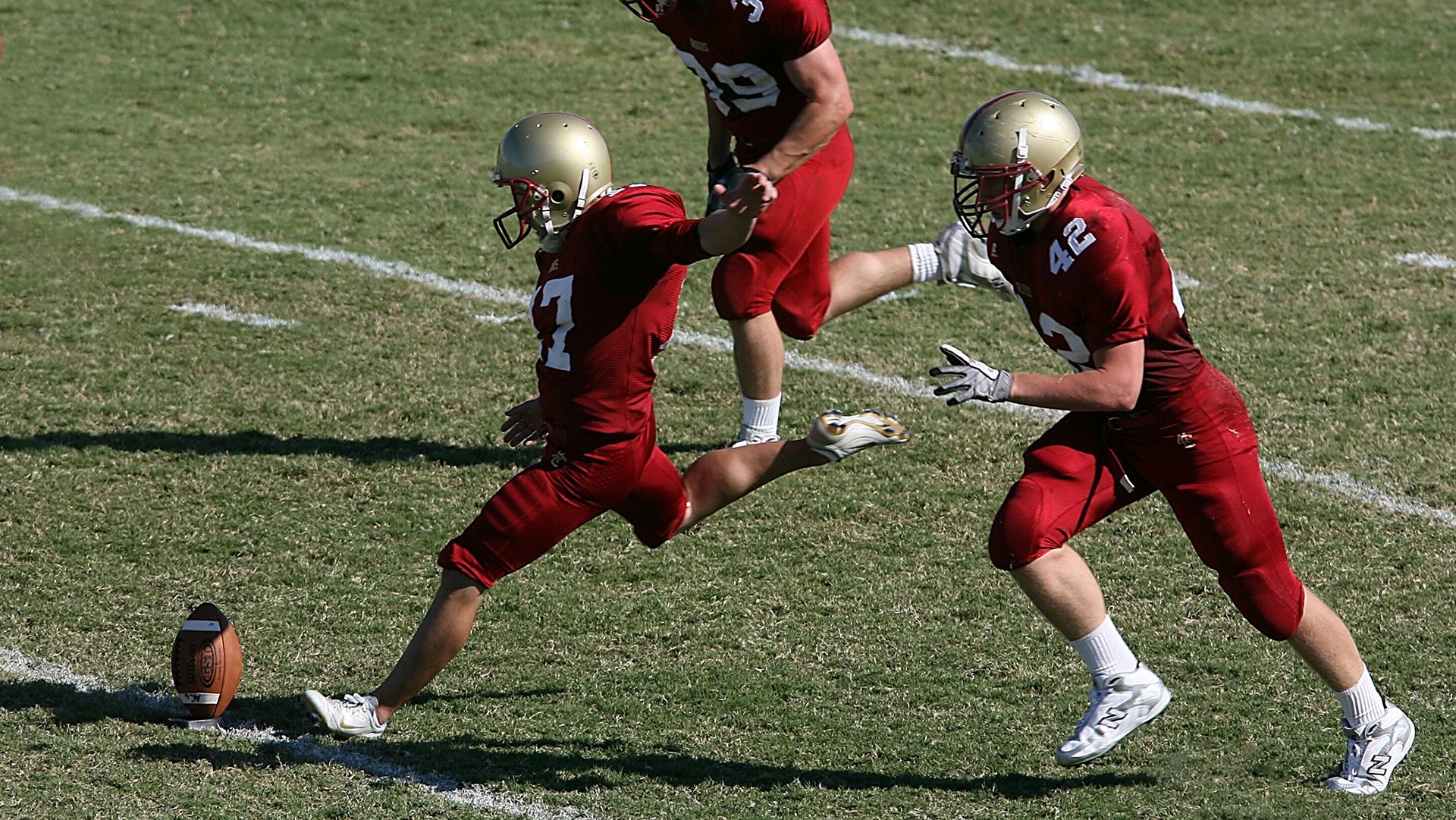 一场不存在的比赛,当袋鼠军团用纪律的锁链锁住红黑魔鬼的翅膀