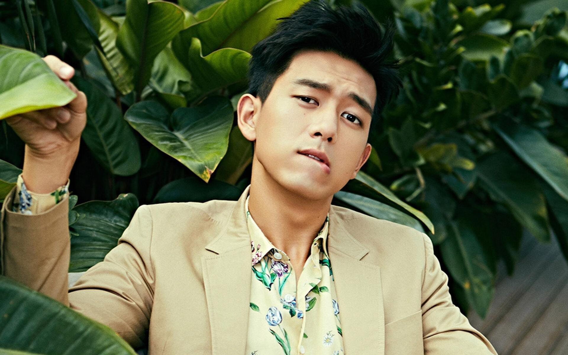 跨联赛双雄，巴拉圭之星制霸尼斯，帕尔默在意甲焦点战中上演降维打击